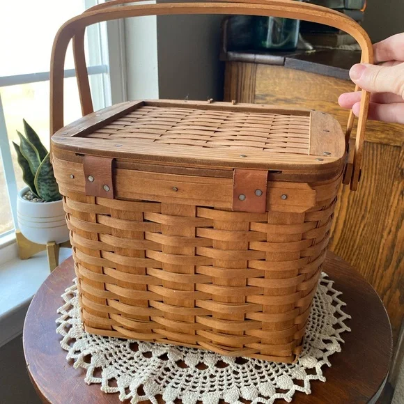 Longaberger 1990 Handcrafted Large Brown Woven Basket EUC